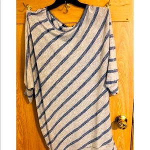 Off the shoulder shirt/top